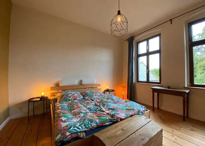 Lägenhet Grosszuegige Gutshaus-wohnung Nahe Saale Und Elbe Calbe