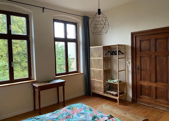 Grosszuegige Gutshaus-wohnung Nahe Saale Und Elbe Lägenhet *