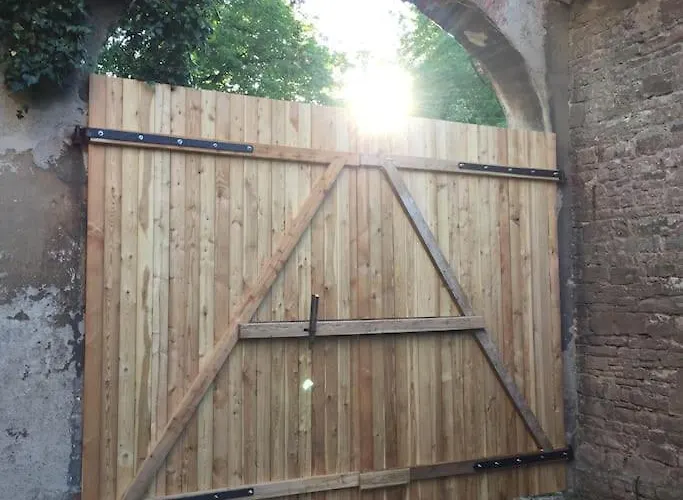 Lägenhet Grosszuegige Gutshaus-wohnung Nahe Saale Und Elbe